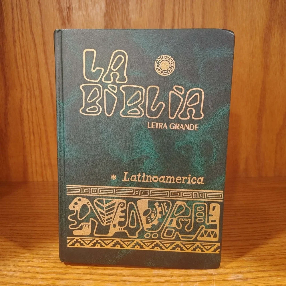 La Biblia - Letra Grande, Latin American Bible in Spanish, Hardcover